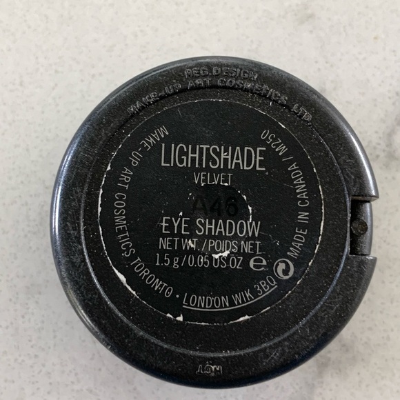Rare MAC Lightshade Eyeshadow - Picture 3 of 3